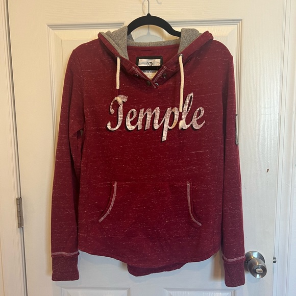 Colosseum Tops - Colosseum Women’s Temple Hoodie